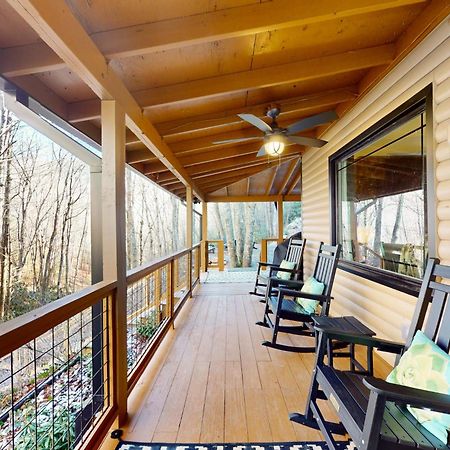 Fulmers' Fish Camp Maggie Valley Bagian luar foto