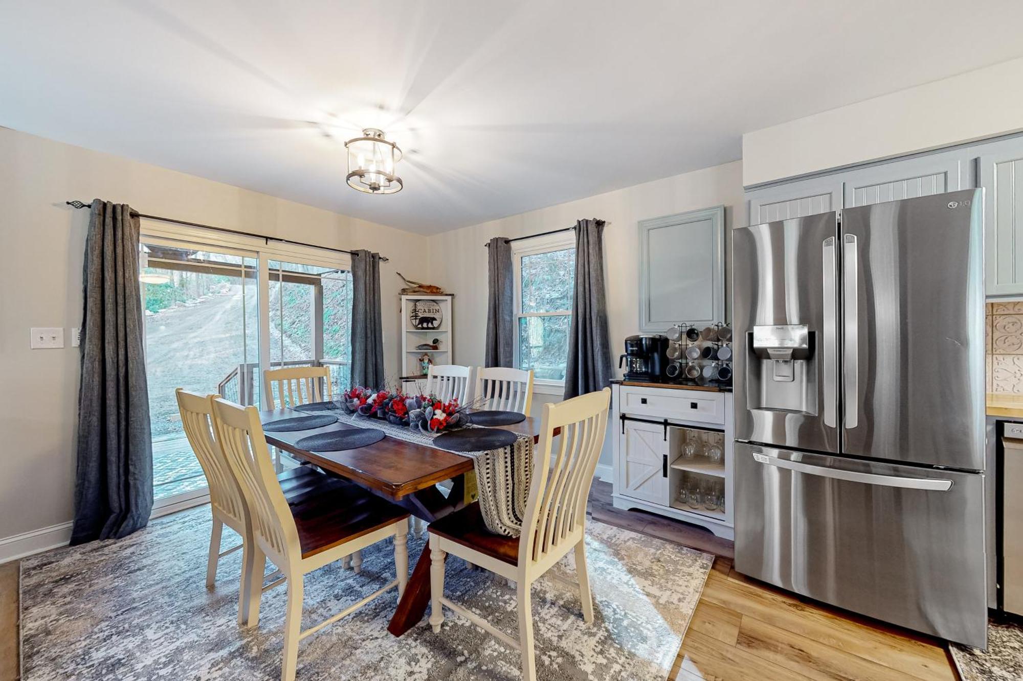 Fulmers' Fish Camp Maggie Valley Bagian luar foto